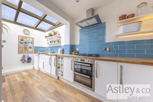 kitchen- click for photo gallery